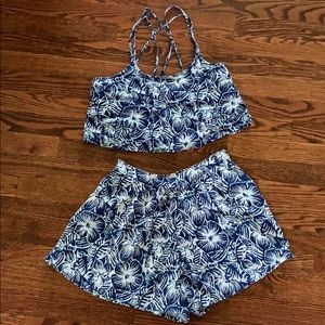 hollister 2 piece set